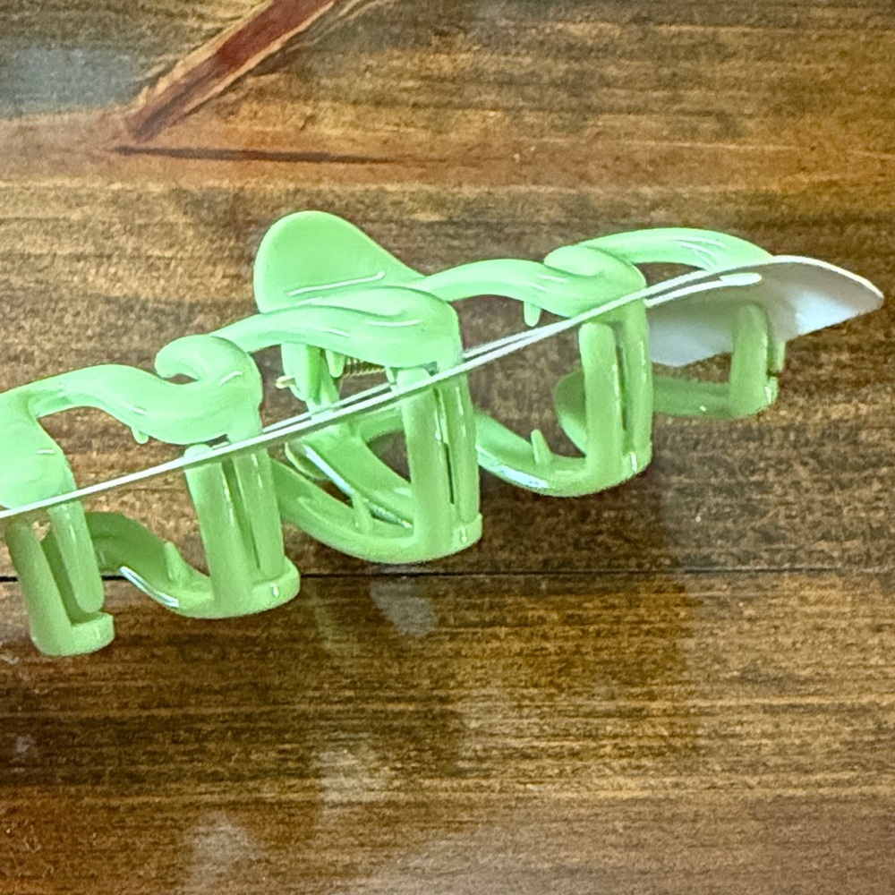 Green Squiggle Hair Clip - Picture 2 of 4